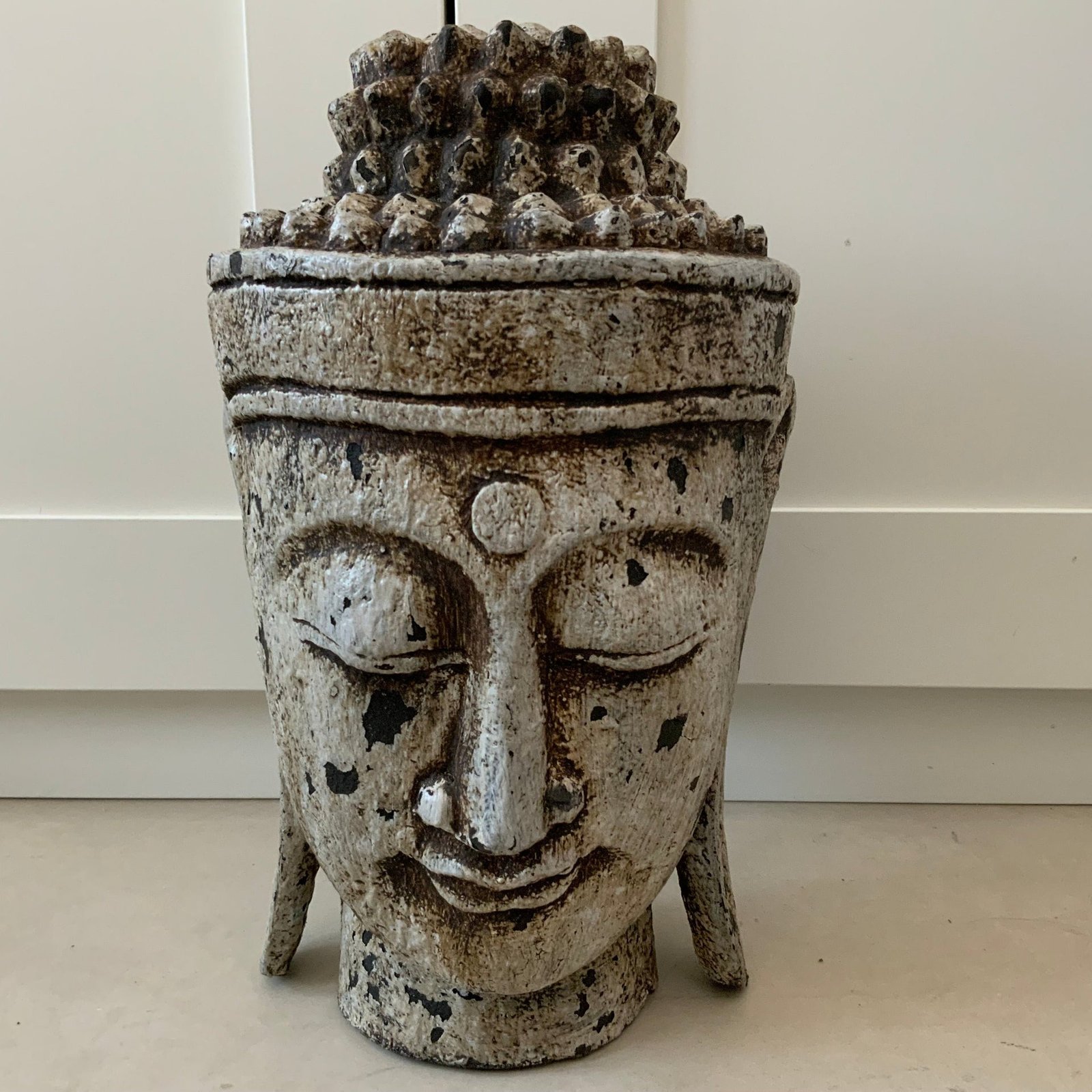 Serene Cast Iron Buddha Head Statue - Zen Home & Garden Decor